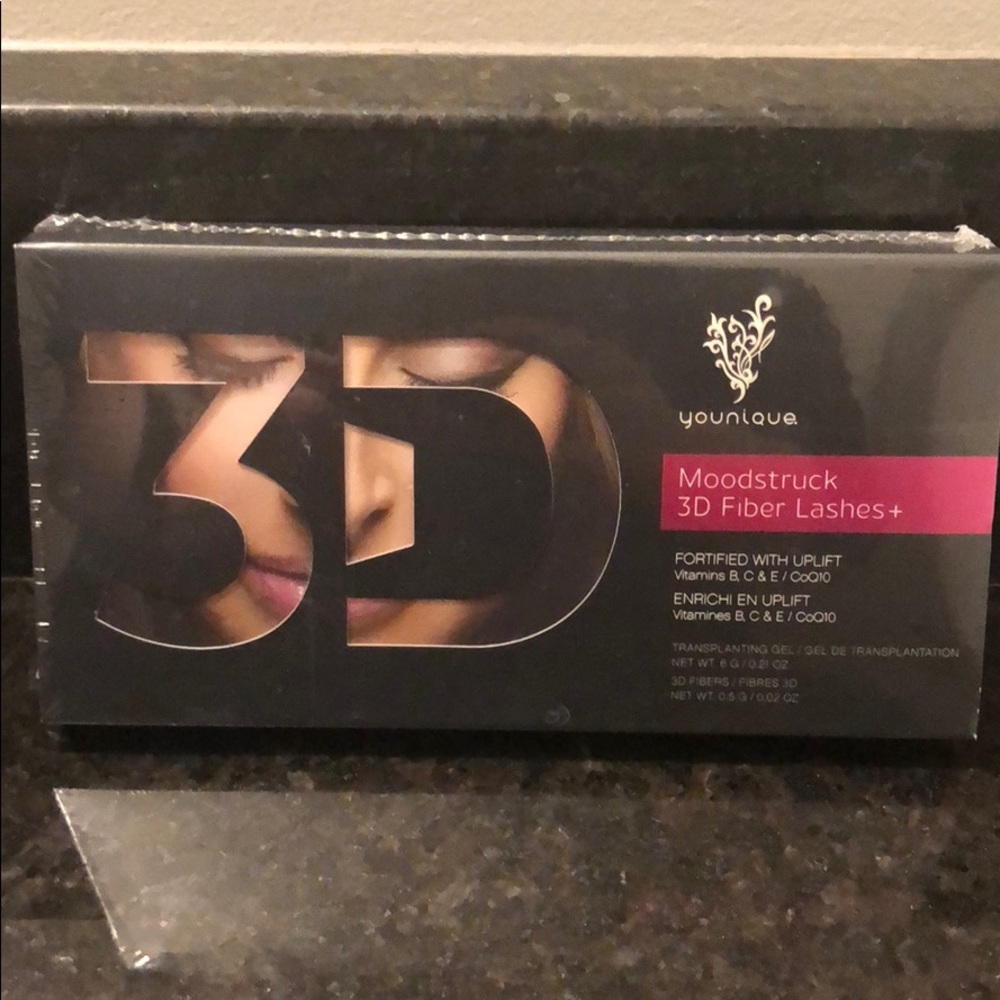 Younique Moodstruck 3d fiber lashes